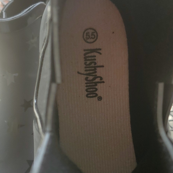 Kushyshoo Women's Black Ankle Rain Boots - Picture 7 of 8